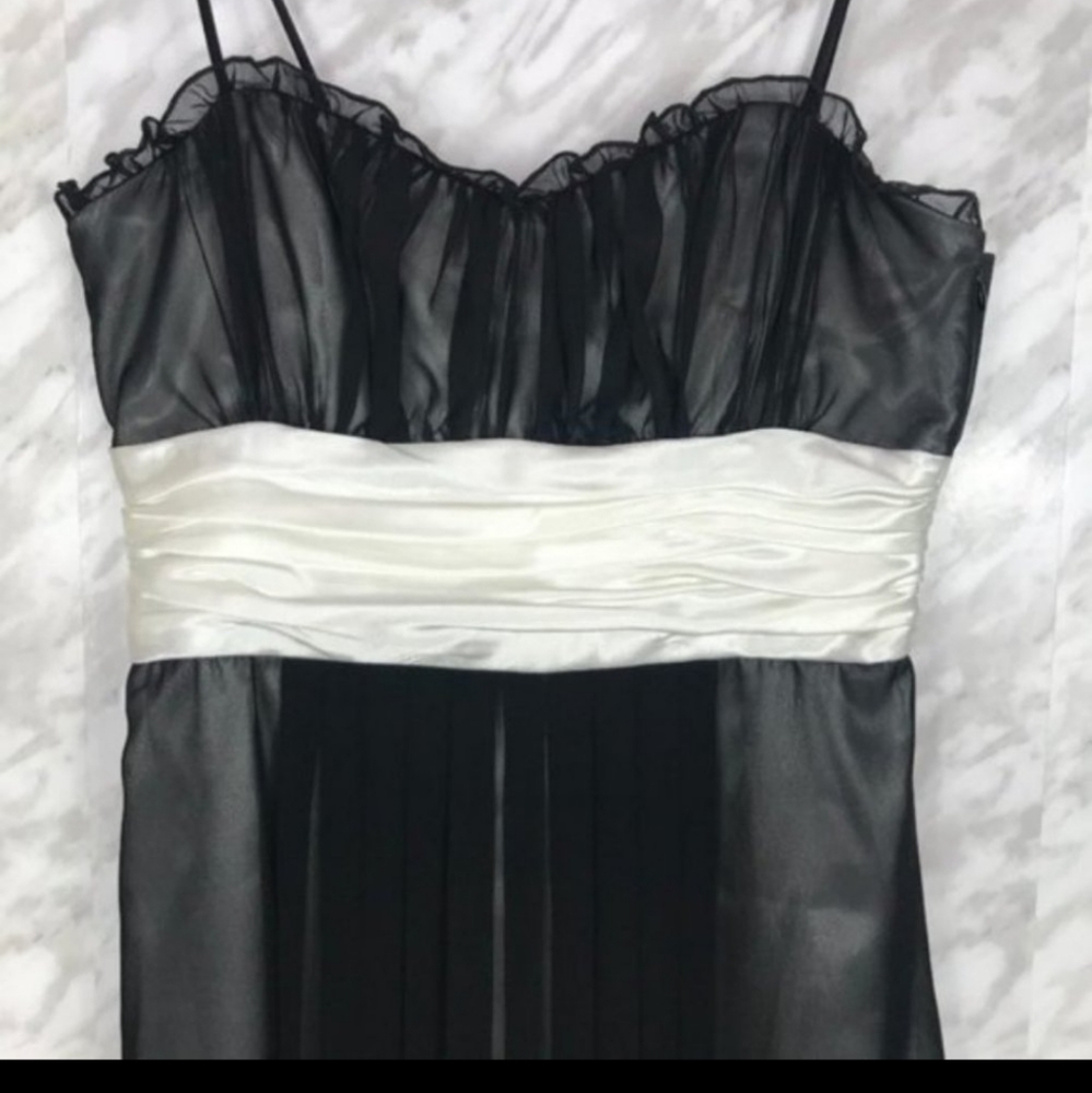 Betsey & Adam by Linda Bernell Mini Dress - Size 6 - Black Chiffon, Cocktail